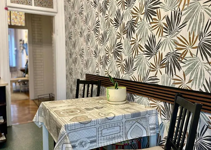 Przy Dworcu Apartment *